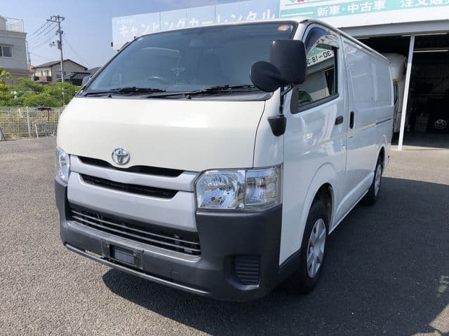 TOYOTA HIACE van 4WD