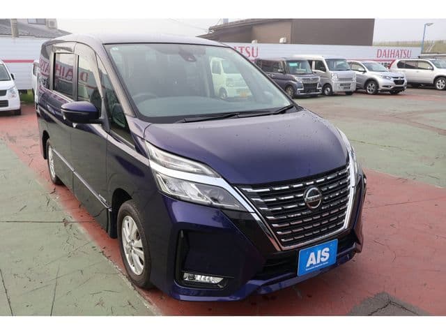 NISSAN