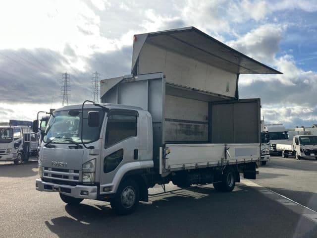 ISUZU