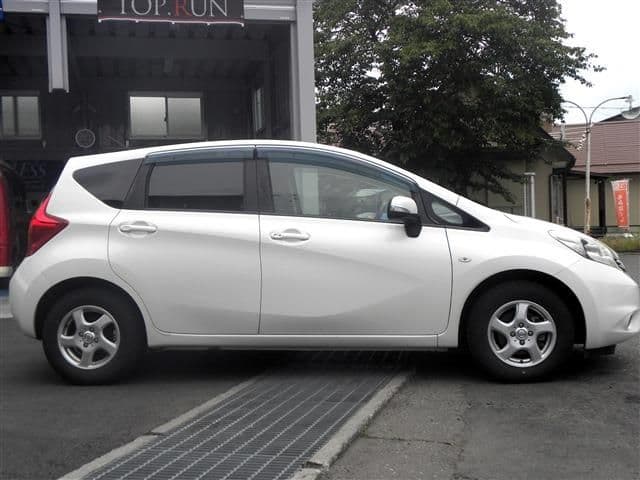 Car thumbnail 4