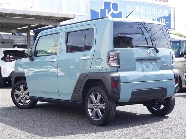 Car thumbnail 4