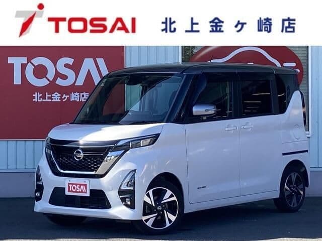 NISSAN