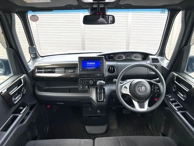 Car thumbnail 2
