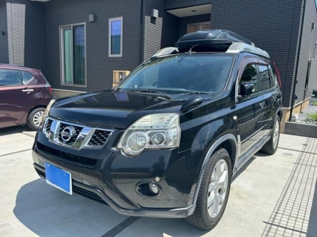 NISSAN