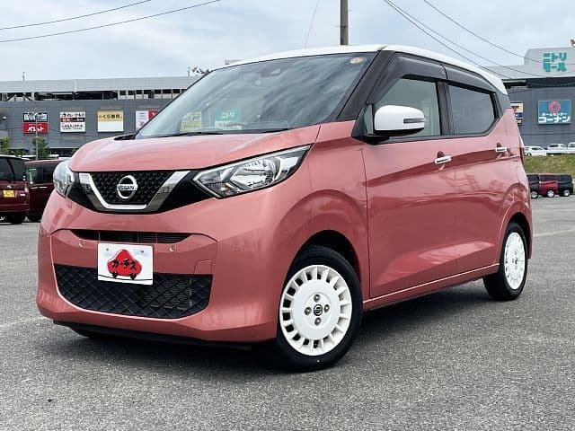NISSAN