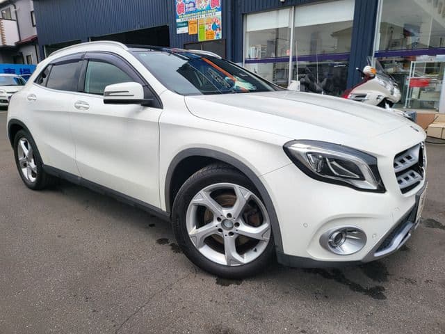 MERCEDES BENZ