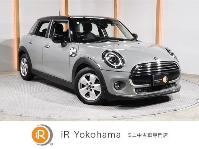 Car image 1