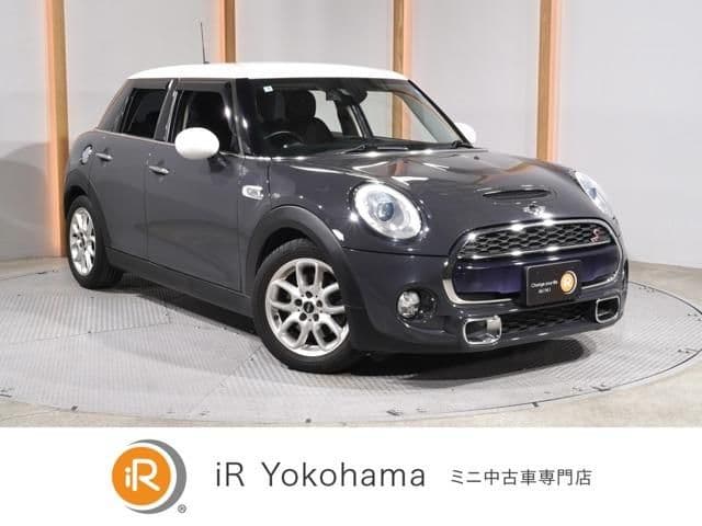 Car image 1