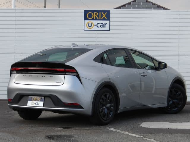 Car thumbnail 3