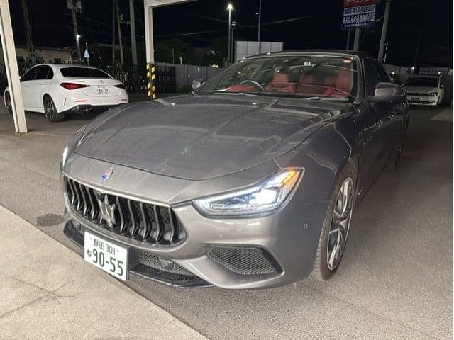Car image 1