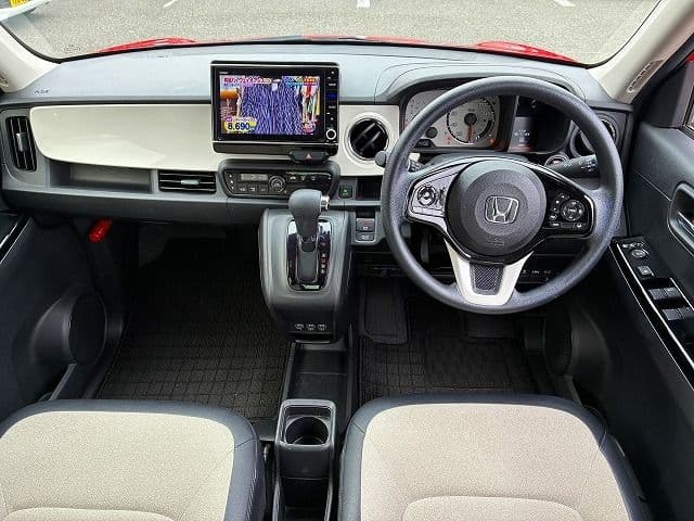 Car thumbnail 3