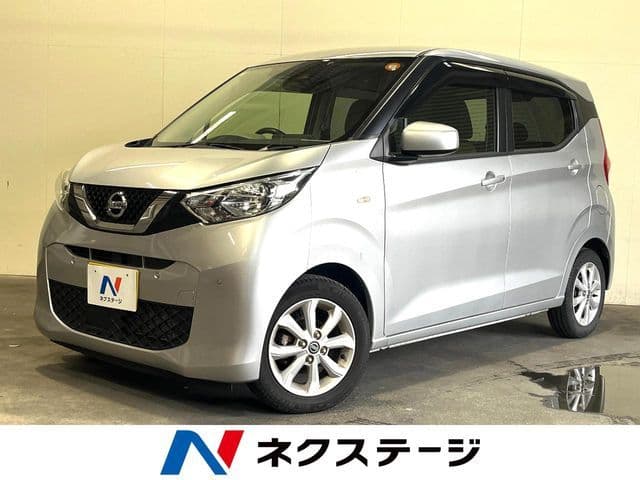 NISSAN
