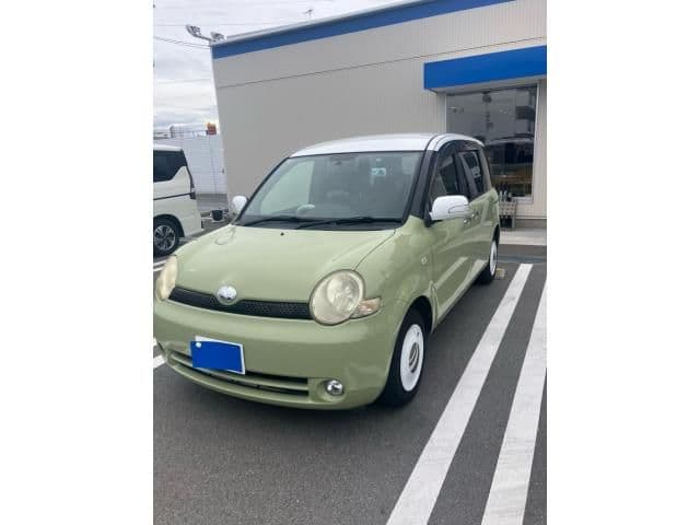 Car thumbnail 4