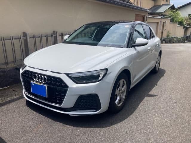 AUDI