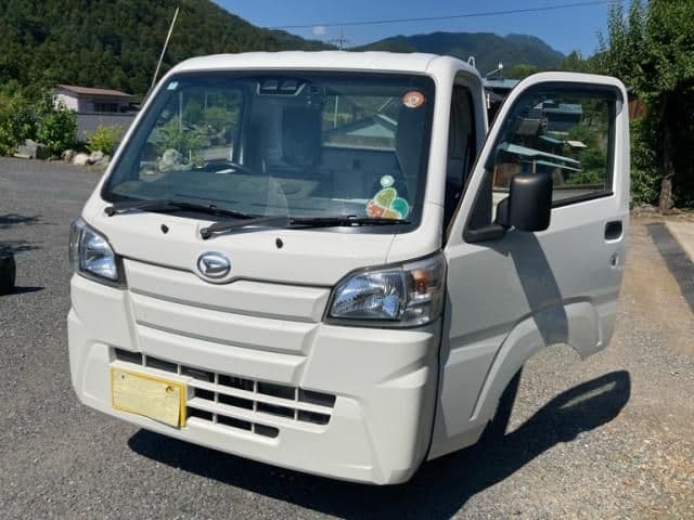 Car thumbnail 3