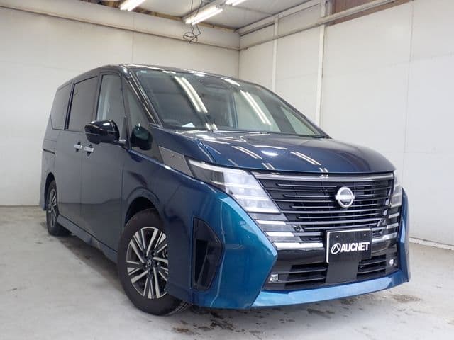 NISSAN