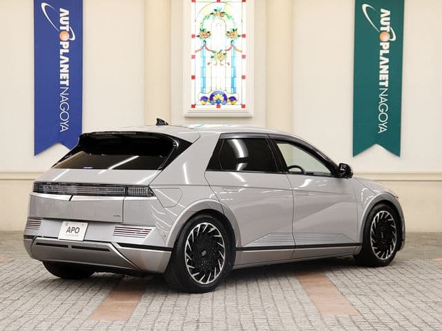 Car thumbnail 3
