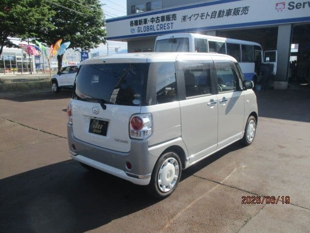 Car thumbnail 4