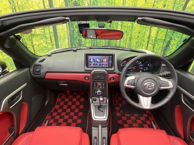 Car thumbnail 2