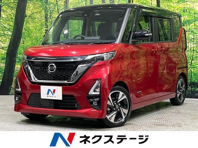 NISSAN