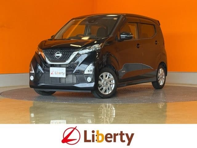 NISSAN