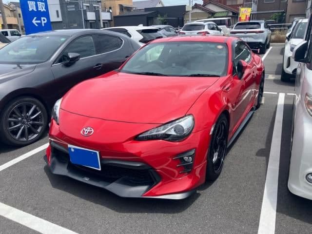 Car image 1