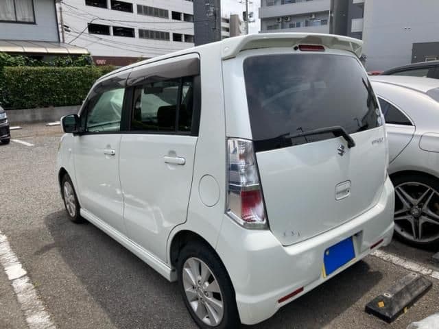 Car thumbnail 3