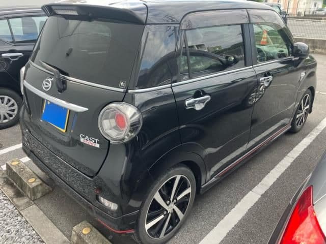 Car thumbnail 4