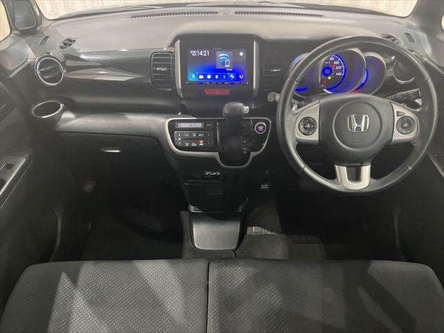 Car thumbnail 3