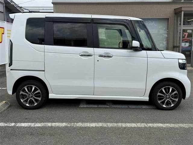 Car thumbnail 4
