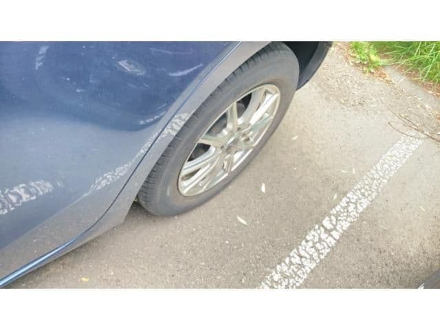 Car thumbnail 3