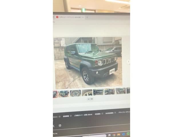 Car thumbnail 4