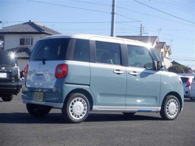 Car thumbnail 3