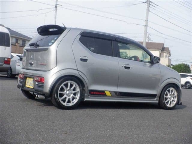 Car thumbnail 3