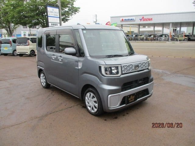 DAIHATSU WAKE 4WD