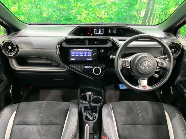 Car thumbnail 2