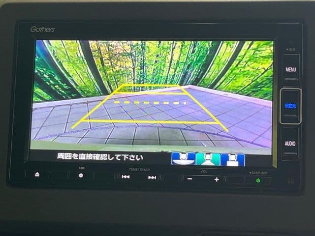 Car thumbnail 4