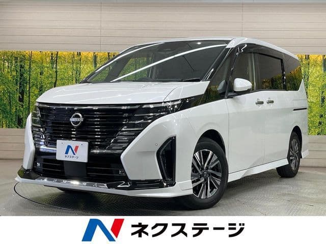 NISSAN