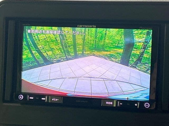 Car thumbnail 4