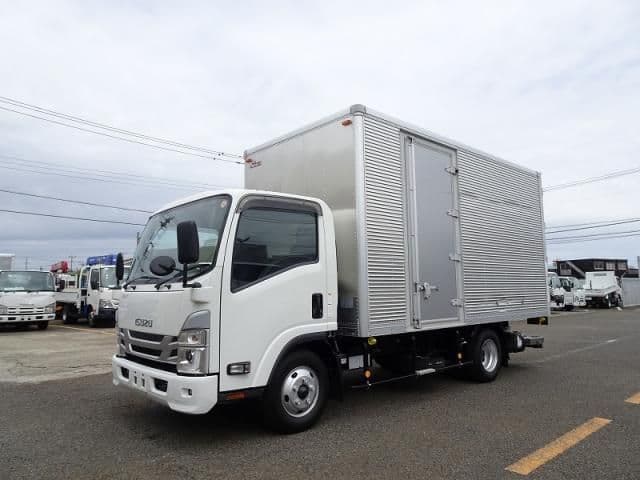 ISUZU