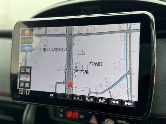 Car thumbnail 3