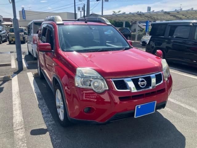 NISSAN