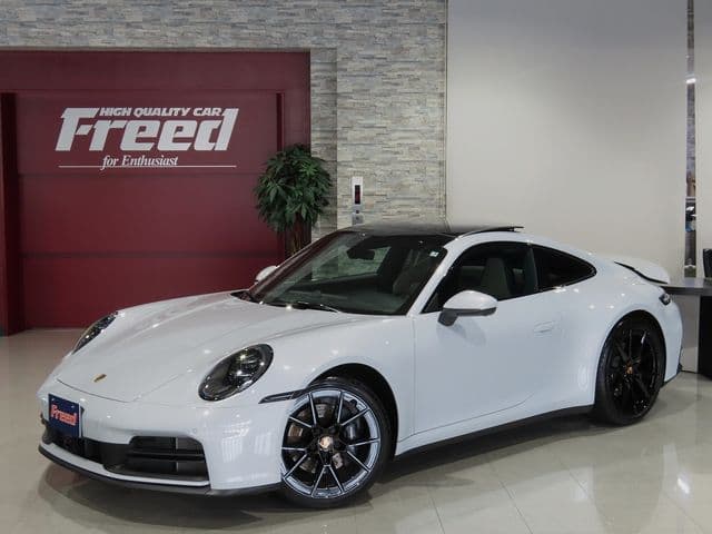 PORSCHE