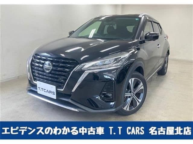 NISSAN