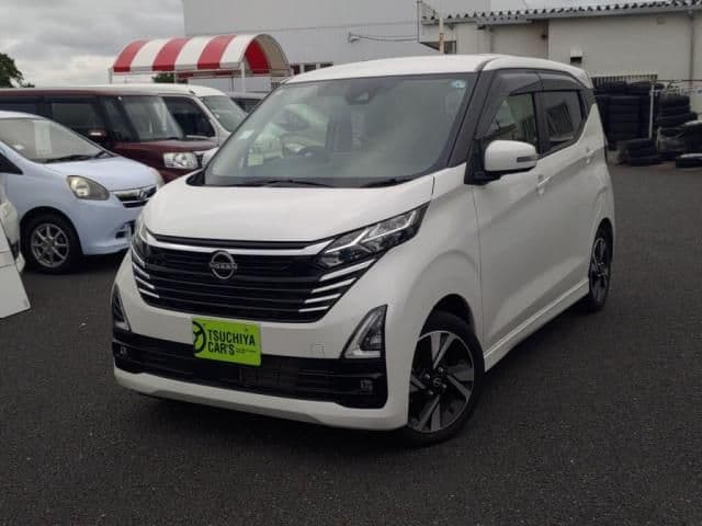 NISSAN