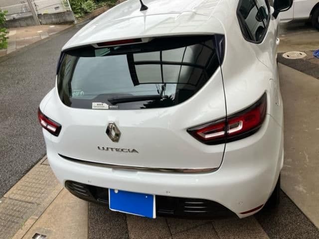 RENAULT