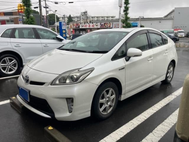 Car thumbnail 3