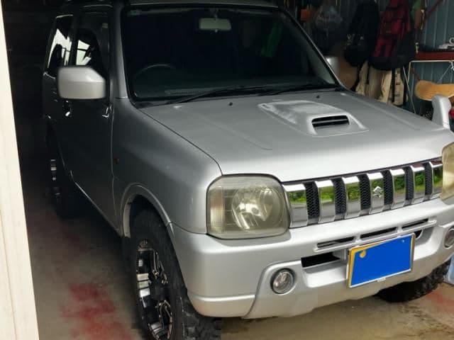 Car thumbnail 3