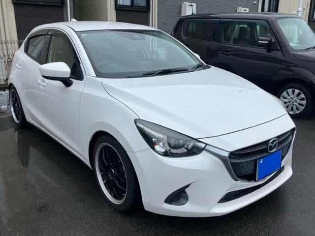 Car image 1