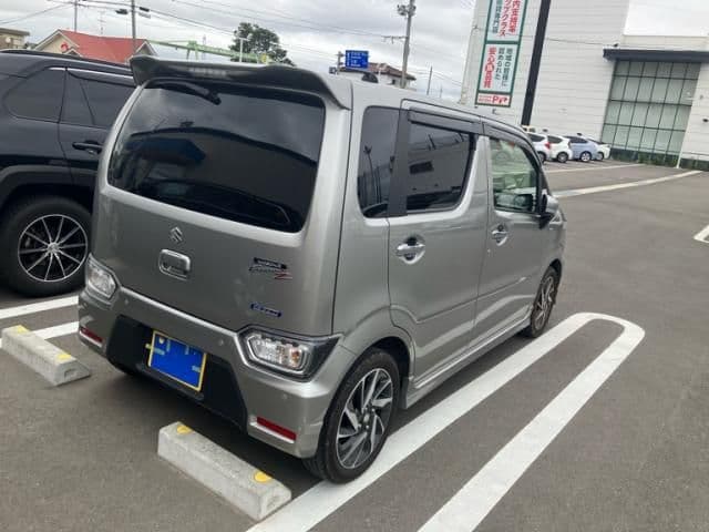Car thumbnail 4